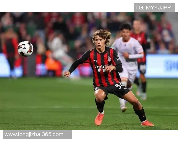 从世界杯冠军到保级泥潭,广州队旧将吉拉迪诺的意甲教练之路何故寸步难行? 从世界杯冠军到保级泥潭,广州队旧将吉拉迪诺的意甲教练之路何故寸步难行?